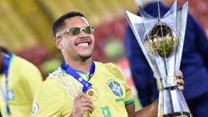 Cầu thủ Vitor Roque - Sự lựa chọn khó khăn cho các ông lớn