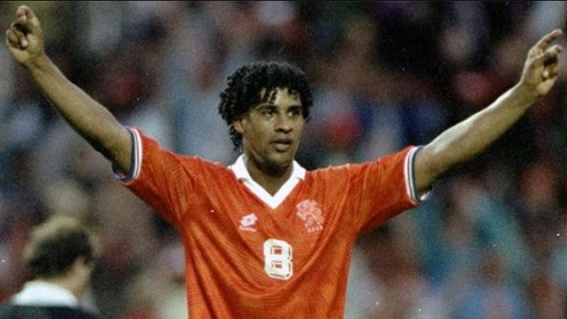 Cầu thủ Frank Rijkaard - Xây dựng nền móng cho lối chơi tấn công