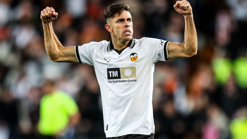 Cầu thủ Gabriel Paulista: Một trung vệ đầy tài năng